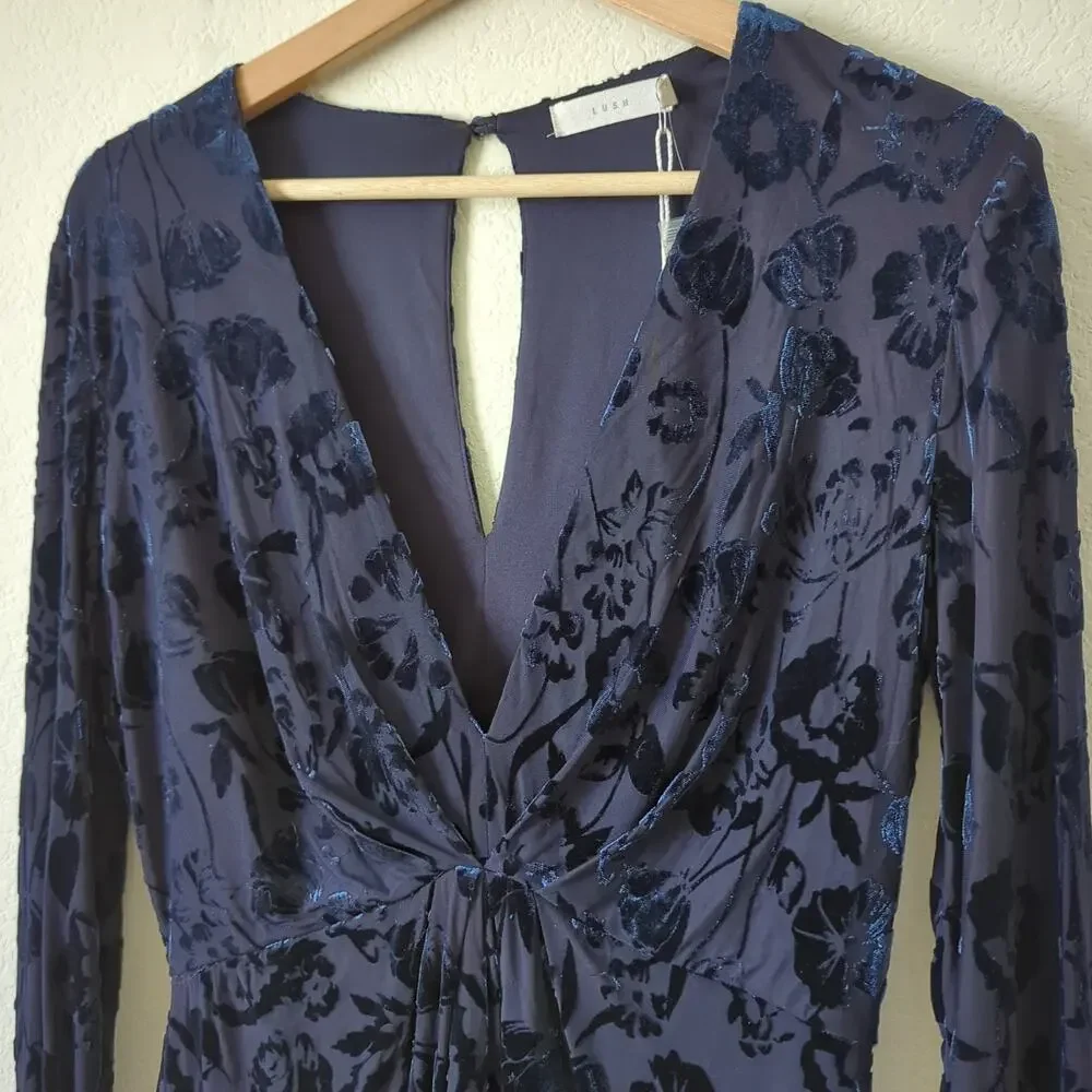 NWT LUSH Women's Blue Velvet‎ Romper Long Bell Sleeve Medium V-Neck Burnout $60